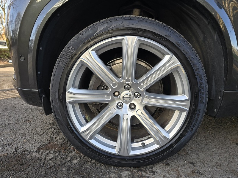 Volvo D5 Powerpulse Inscription Pro Awd 2.0 5dr Estate Automatic Diesel