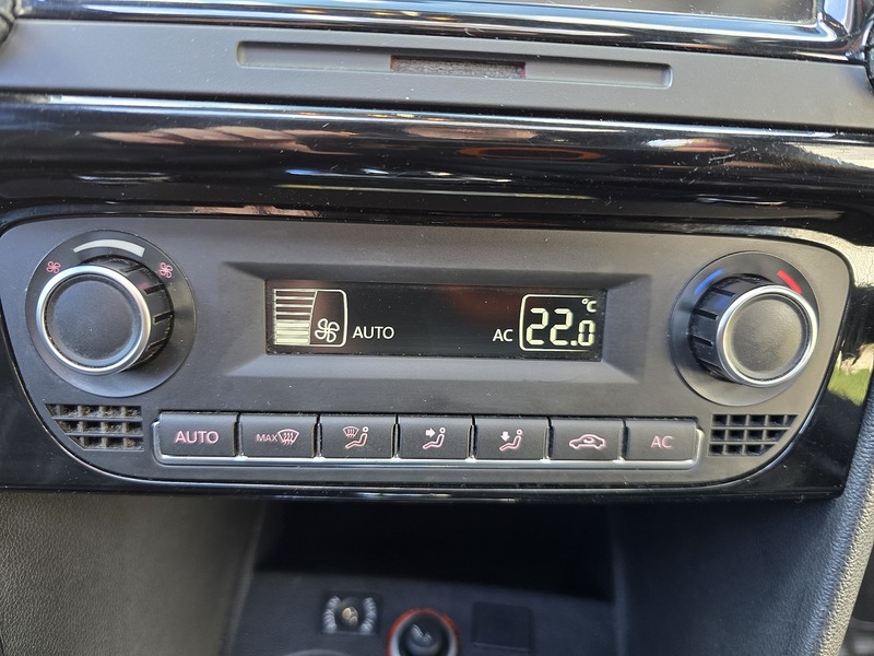 Volkswagen 1.4 TSI GTI Hatchback 3dr Petrol DSG Euro 5 (180 ps)