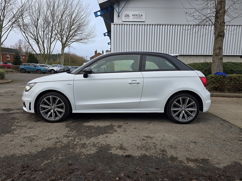 Audi 1.6 TDI S line Style Edition Hatchback 3dr Diesel Manual Euro 5 (s/s) (105 ps)