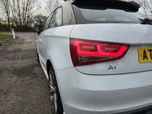 Audi A1 TDI S line Style Edition 