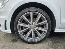 Audi A1 TDI S line Style Edition 