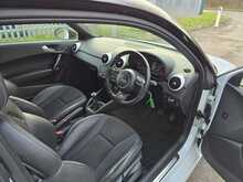 Audi A1 TDI S line Style Edition 