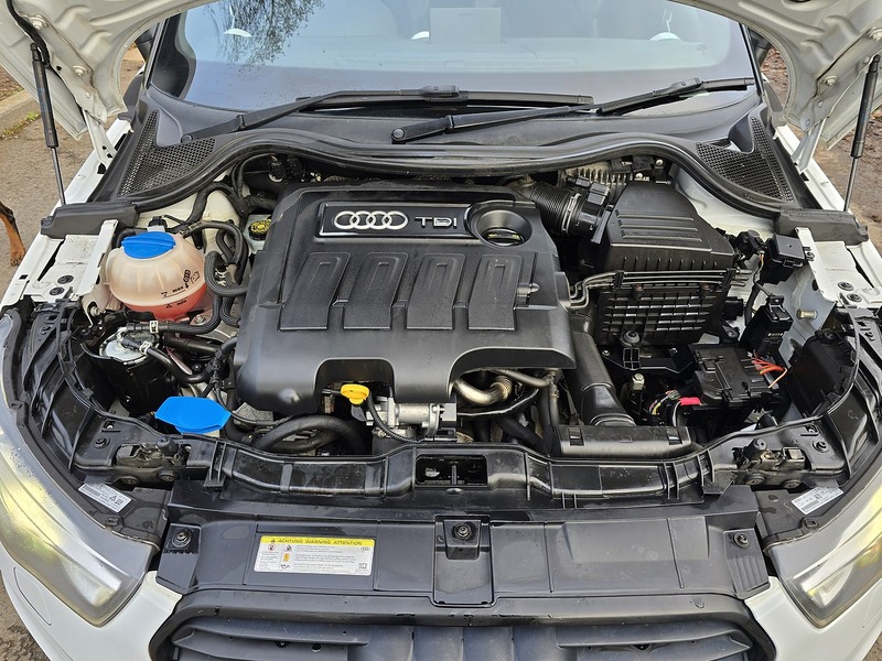 Audi 1.6 TDI S line Style Edition Hatchback 3dr Diesel Manual Euro 5 (s/s) (105 ps)