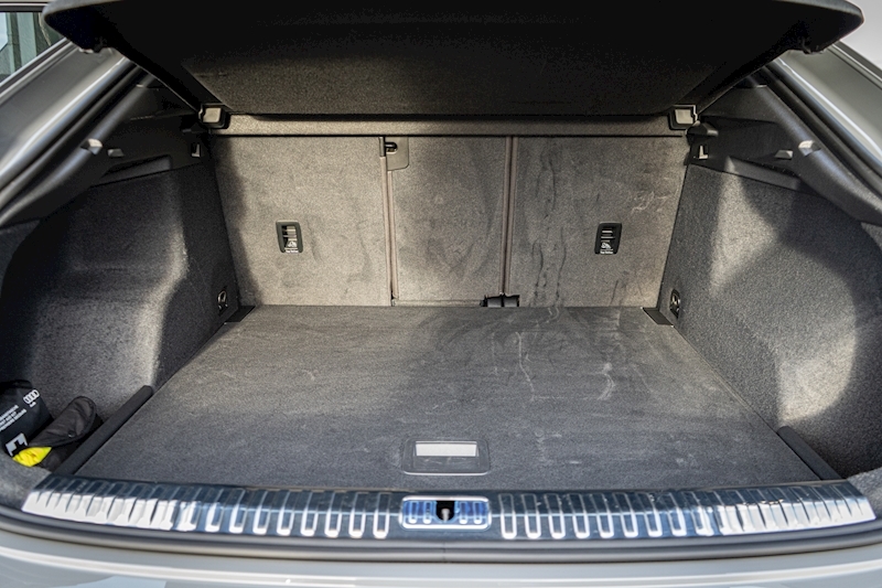 Audi 2.5 TFSI Vorsprung Sportback 5dr Petrol S Tronic quattro Euro 6 (s/s) (400 ps)