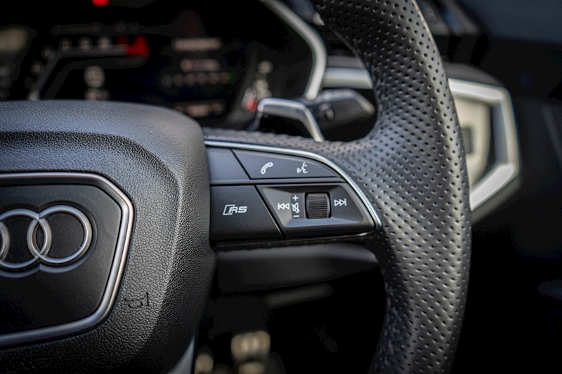 Audi 2.5 TFSI Vorsprung Sportback 5dr Petrol S Tronic quattro Euro 6 (s/s) (400 ps)