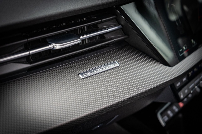 Audi RS3 TFSI Vorsprung - U4215