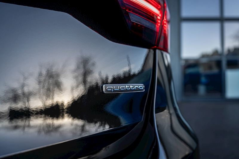 Audi 2.0 TDI 40 Black Edition Estate 5dr Diesel S Tronic quattro Euro 6 (s/s) (204 ps)