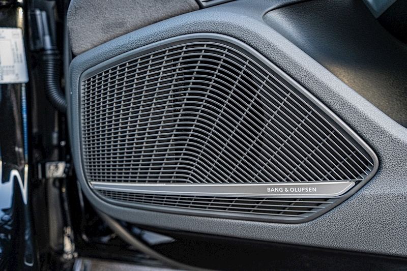 Audi 2.0 TDI 40 Black Edition Estate 5dr Diesel S Tronic quattro Euro 6 (s/s) (204 ps)