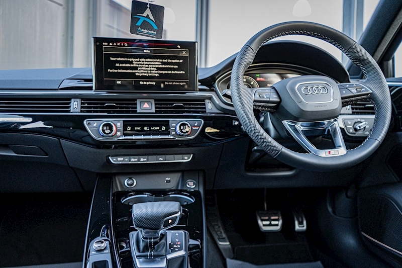 Audi 2.0 TDI 40 Black Edition Estate 5dr Diesel S Tronic quattro Euro 6 (s/s) (204 ps)