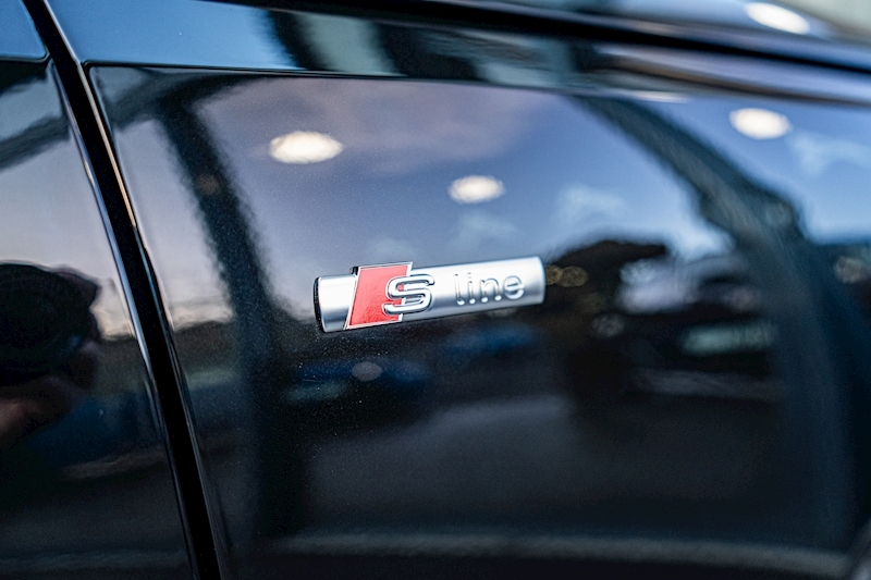 Audi 2.0 TDI 40 Black Edition Estate 5dr Diesel S Tronic quattro Euro 6 (s/s) (204 ps)