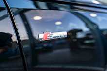 Audi 2.0 TDI 40 Black Edition Estate 5dr Diesel S Tronic quattro Euro 6 (s/s) (204 ps)