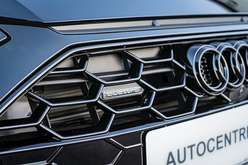 Audi 2.0 TDI 40 Black Edition Estate 5dr Diesel S Tronic quattro Euro 6 (s/s) (204 ps)