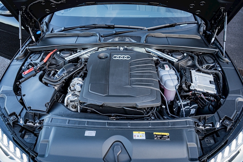 Audi 2.0 TDI 40 Black Edition Estate 5dr Diesel S Tronic quattro Euro 6 (s/s) (204 ps)