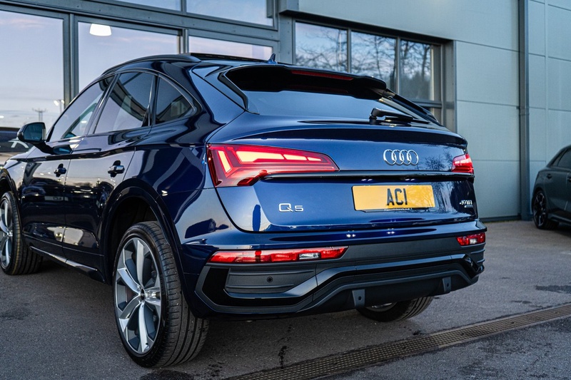 Audi 2.0 TDI 40 Edition 1 Sportback 5dr Diesel S Tronic quattro Euro 6 (s/s) (204 ps)