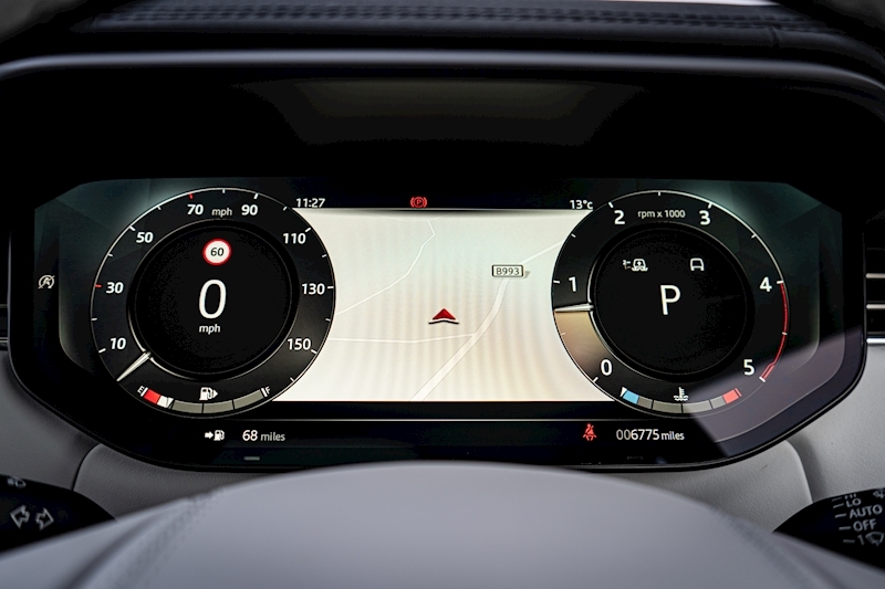 Land Rover 3.0 D300 MHEV Dynamic SE SUV 5dr Diesel Auto 4WD Euro 6 (s/s) (300 ps)