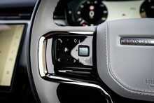 Land Rover 3.0 D300 MHEV Dynamic SE SUV 5dr Diesel Auto 4WD Euro 6 (s/s) (300 ps)