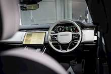 Land Rover 3.0 D300 MHEV Dynamic SE SUV 5dr Diesel Auto 4WD Euro 6 (s/s) (300 ps)