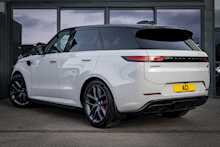 Land Rover 3.0 D300 MHEV Dynamic SE SUV 5dr Diesel Auto 4WD Euro 6 (s/s) (300 ps)