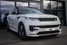 Land Rover 3.0 D300 MHEV Dynamic SE SUV 5dr Diesel Auto 4WD Euro 6 (s/s) (300 ps)