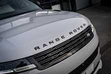 Land Rover 3.0 D300 MHEV Dynamic SE SUV 5dr Diesel Auto 4WD Euro 6 (s/s) (300 ps)