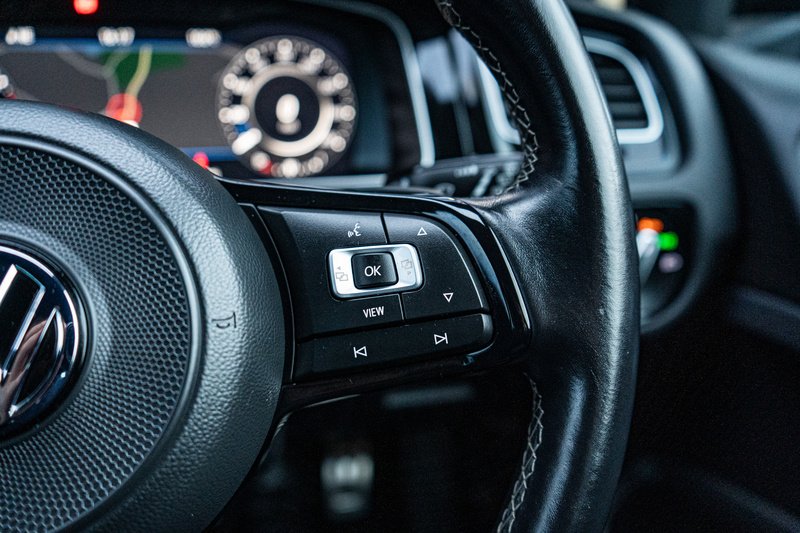 Volkswagen TSI R Hatchback 2.0 Automatic Petrol