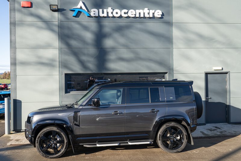 Land Rover 3.0 D300 MHEV X-Dynamic HSE SUV 5dr Diesel Auto 4WD Euro 6 (s/s) (300 ps)