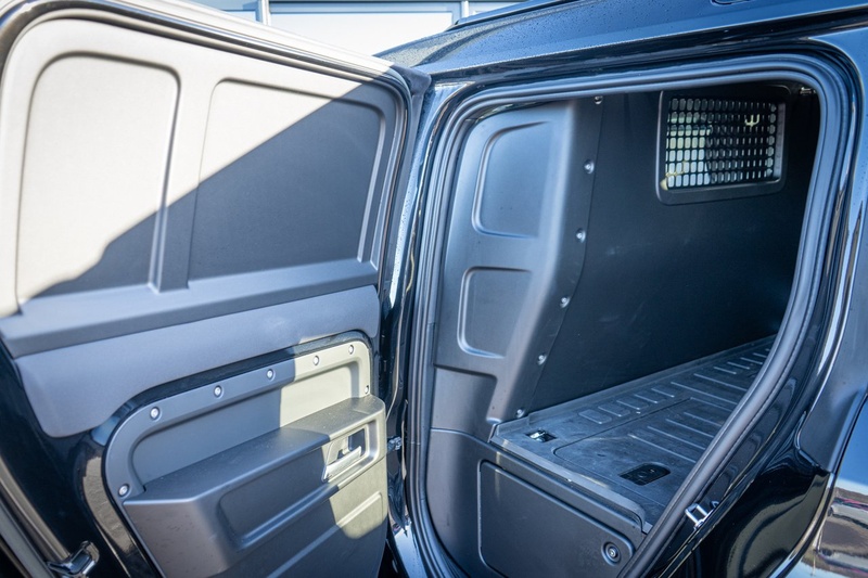 Land Rover 3.0 D250 MHEV Hard Top 5dr Diesel Auto 4WD Euro 6 (s/s) (250 ps)