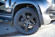 Land Rover 3.0 D250 MHEV Hard Top 5dr Diesel Auto 4WD Euro 6 (s/s) (250 ps)