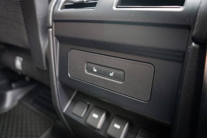 Land Rover 3.0 D250 MHEV X-Dynamic HSE SUV 5dr Diesel Auto 4WD Euro 6 (s/s) (250 ps)