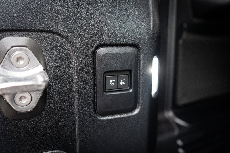 Land Rover 3.0 D250 MHEV X-Dynamic HSE SUV 5dr Diesel Auto 4WD Euro 6 (s/s) (250 ps)