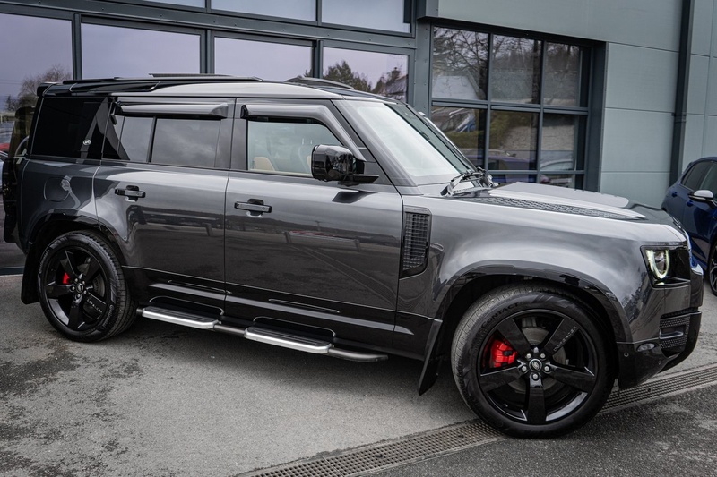 Land Rover 3.0 D250 MHEV X-Dynamic HSE SUV 5dr Diesel Auto 4WD Euro 6 (s/s) (250 ps)