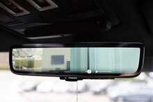 Land Rover 3.0 D250 MHEV X-Dynamic HSE SUV 5dr Diesel Auto 4WD Euro 6 (s/s) (250 ps)