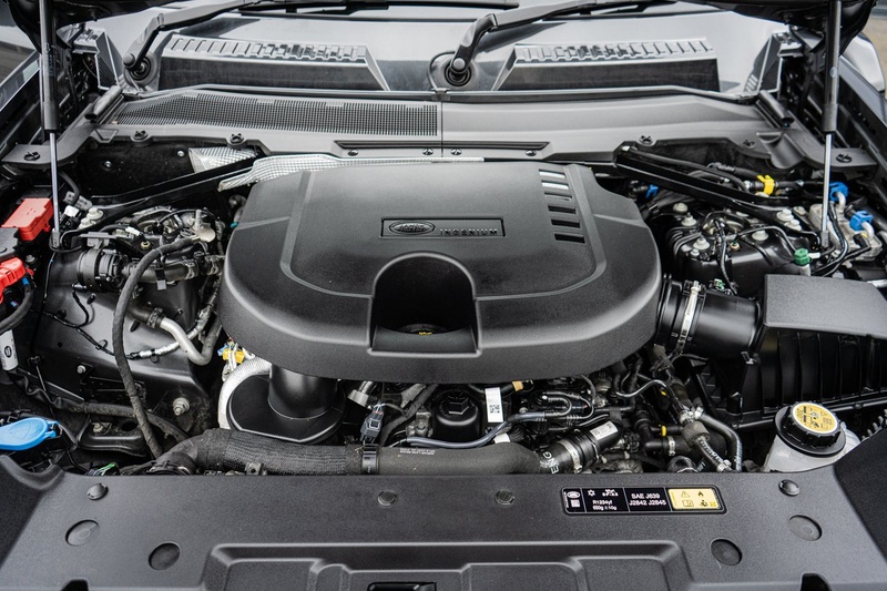 Land Rover 3.0 D250 MHEV X-Dynamic HSE SUV 5dr Diesel Auto 4WD Euro 6 (s/s) (250 ps)