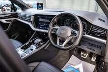 Volkswagen 3.0 TDI V6 Black Edition SUV 5dr Diesel Tiptronic 4Motion Euro 6 (s/s) (286 ps)