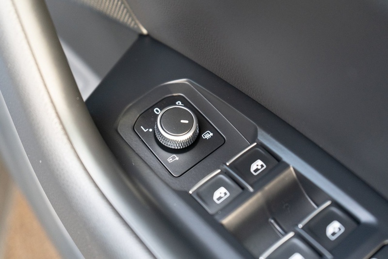 Volkswagen 3.0 TDI V6 Black Edition SUV 5dr Diesel Tiptronic 4Motion Euro 6 (s/s) (286 ps)