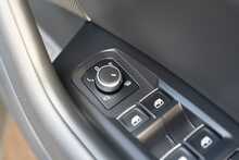 Volkswagen 3.0 TDI V6 Black Edition SUV 5dr Diesel Tiptronic 4Motion Euro 6 (s/s) (286 ps)