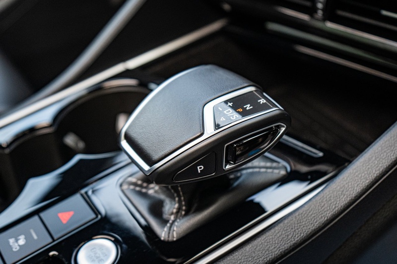 Volkswagen 3.0 TDI V6 Black Edition SUV 5dr Diesel Tiptronic 4Motion Euro 6 (s/s) (286 ps)