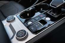 Volkswagen 3.0 TDI V6 Black Edition SUV 5dr Diesel Tiptronic 4Motion Euro 6 (s/s) (286 ps)