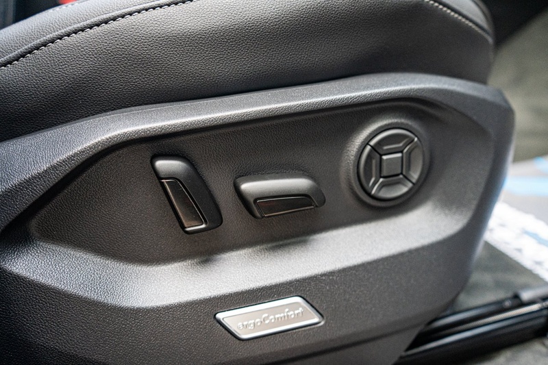 Volkswagen 3.0 TDI V6 Black Edition SUV 5dr Diesel Tiptronic 4Motion Euro 6 (s/s) (286 ps)