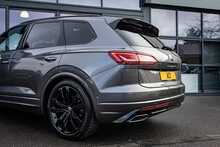 Volkswagen 3.0 TDI V6 Black Edition SUV 5dr Diesel Tiptronic 4Motion Euro 6 (s/s) (286 ps)