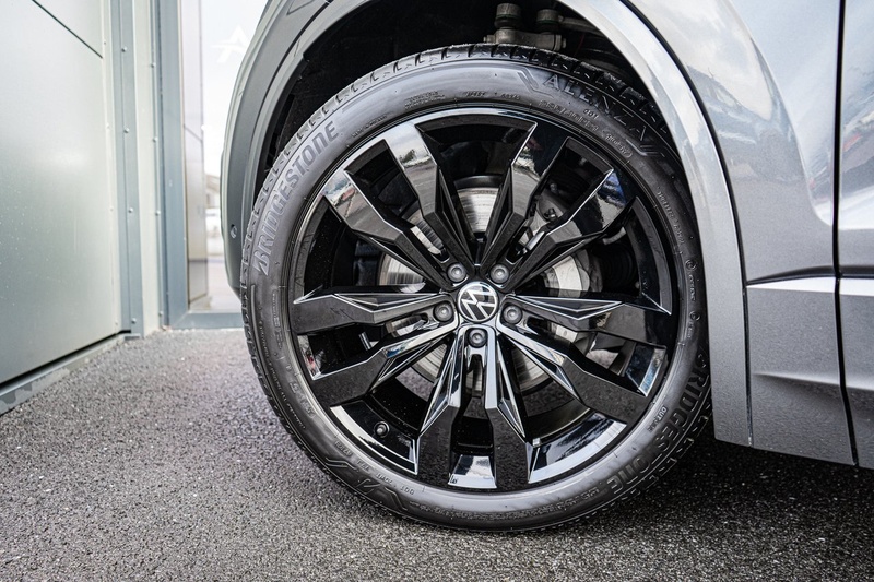 Volkswagen 3.0 TDI V6 Black Edition SUV 5dr Diesel Tiptronic 4Motion Euro 6 (s/s) (286 ps)