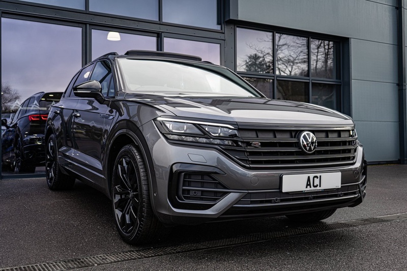 Volkswagen 3.0 TDI V6 Black Edition SUV 5dr Diesel Tiptronic 4Motion Euro 6 (s/s) (286 ps)