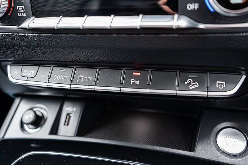 Audi 2.0 TDI 40 Edition 1 SUV 5dr Diesel S Tronic quattro Euro 6 (s/s) (204 ps)