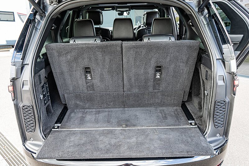 Land Rover 3.0 D300 MHEV R-Dynamic HSE SUV 5dr Diesel Auto 4WD Euro 6 (s/s) (300 ps)