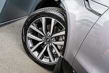 Land Rover 3.0 D300 MHEV R-Dynamic HSE SUV 5dr Diesel Auto 4WD Euro 6 (s/s) (300 ps)