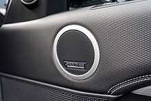 Land Rover 3.0 D300 MHEV R-Dynamic HSE SUV 5dr Diesel Auto 4WD Euro 6 (s/s) (300 ps)