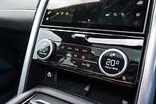 Land Rover 3.0 D300 MHEV R-Dynamic HSE SUV 5dr Diesel Auto 4WD Euro 6 (s/s) (300 ps)