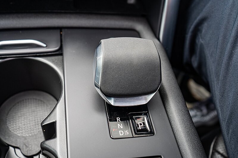 Land Rover 3.0 D300 MHEV R-Dynamic HSE SUV 5dr Diesel Auto 4WD Euro 6 (s/s) (300 ps)