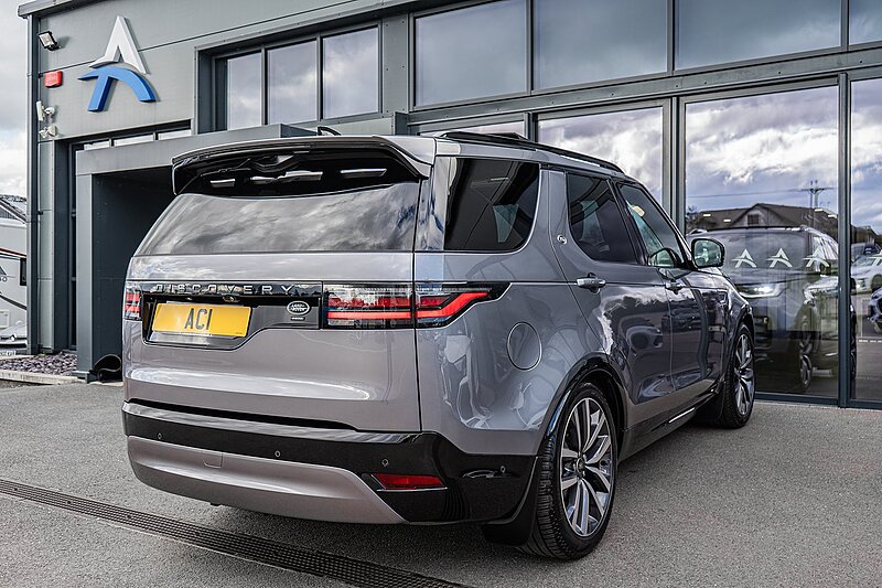 Land Rover 3.0 D300 MHEV R-Dynamic HSE SUV 5dr Diesel Auto 4WD Euro 6 (s/s) (300 ps)