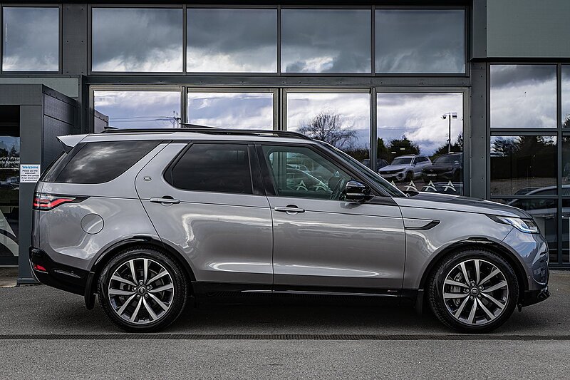 Land Rover 3.0 D300 MHEV R-Dynamic HSE SUV 5dr Diesel Auto 4WD Euro 6 (s/s) (300 ps)